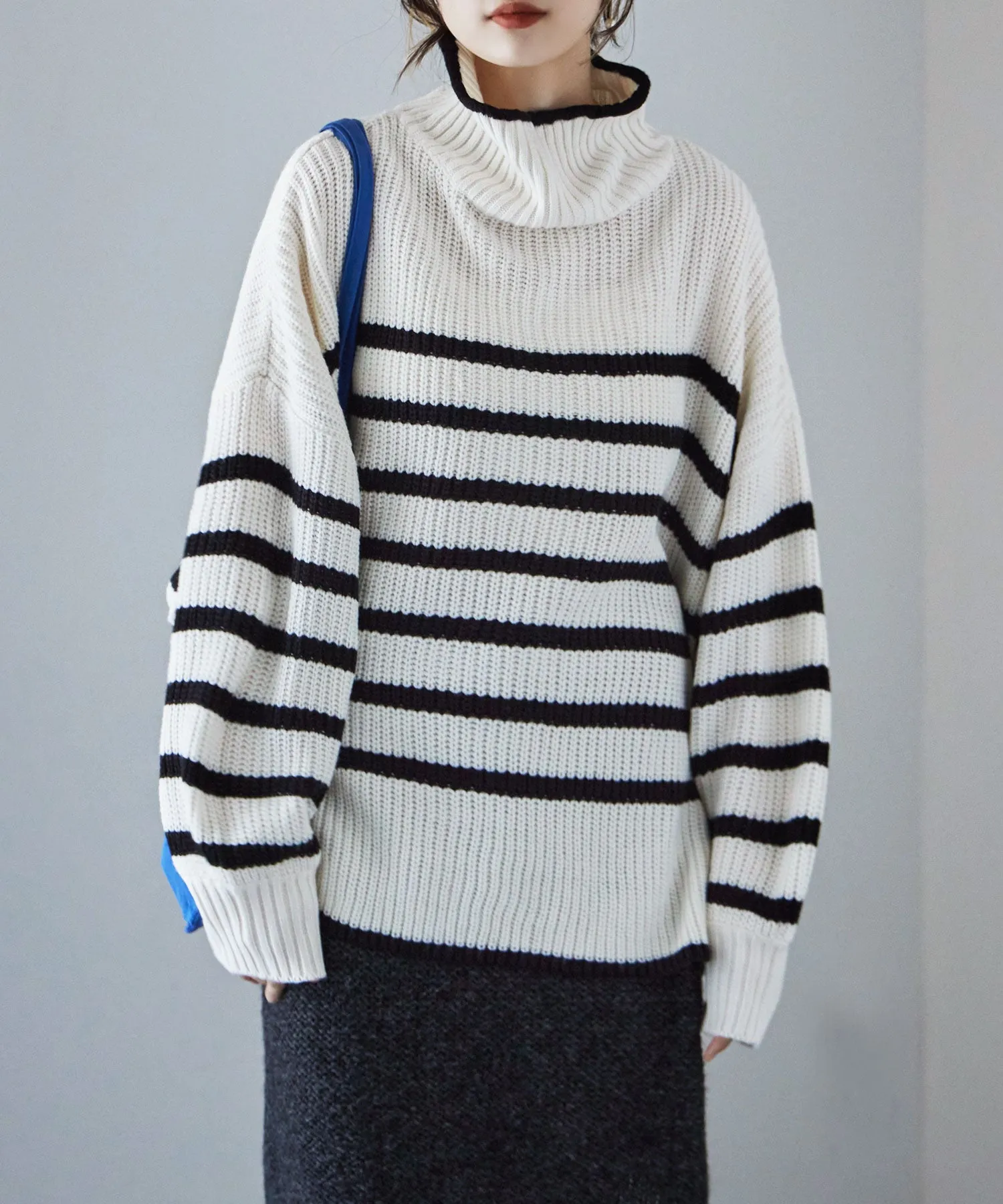 High neck border knit pullover