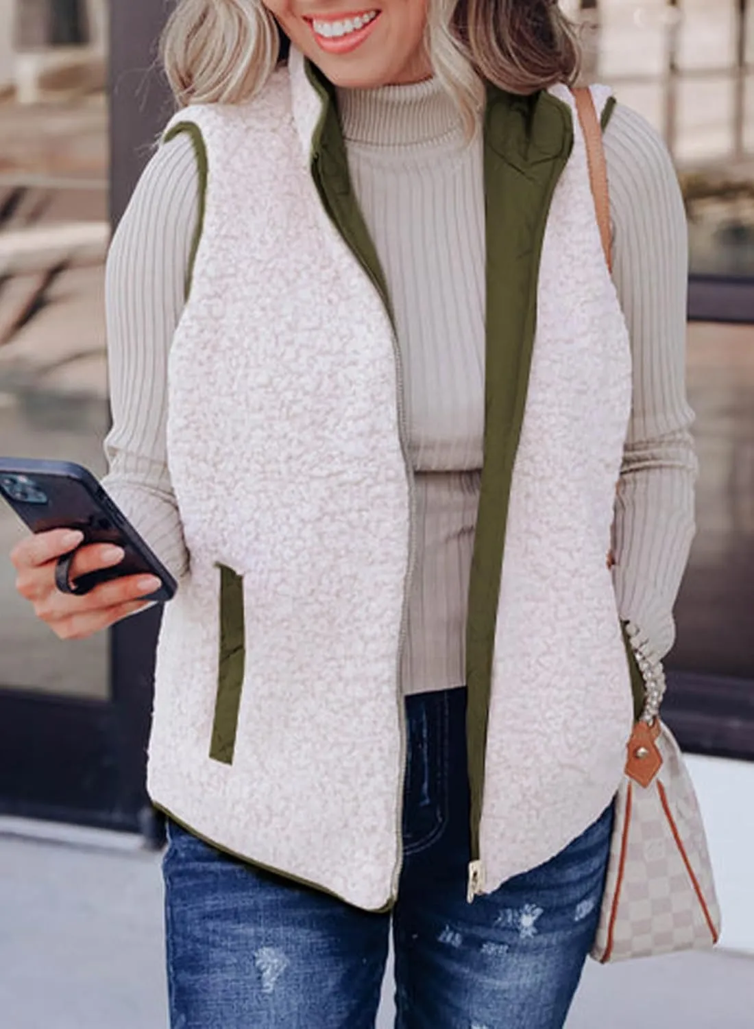 SHEWIN Women Puffer Vest Casual Stand Collar Sleeveless Puffer Jacket Warm Winter Reversible Zip Up Outerwear with Pockets