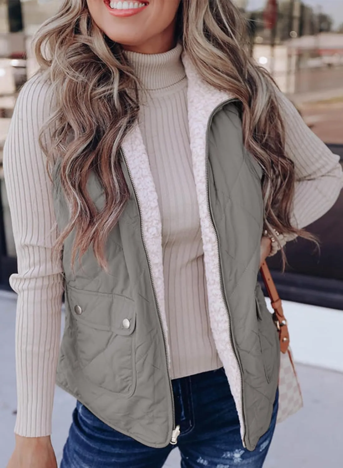 SHEWIN Women Puffer Vest Casual Stand Collar Sleeveless Puffer Jacket Warm Winter Reversible Zip Up Outerwear with Pockets