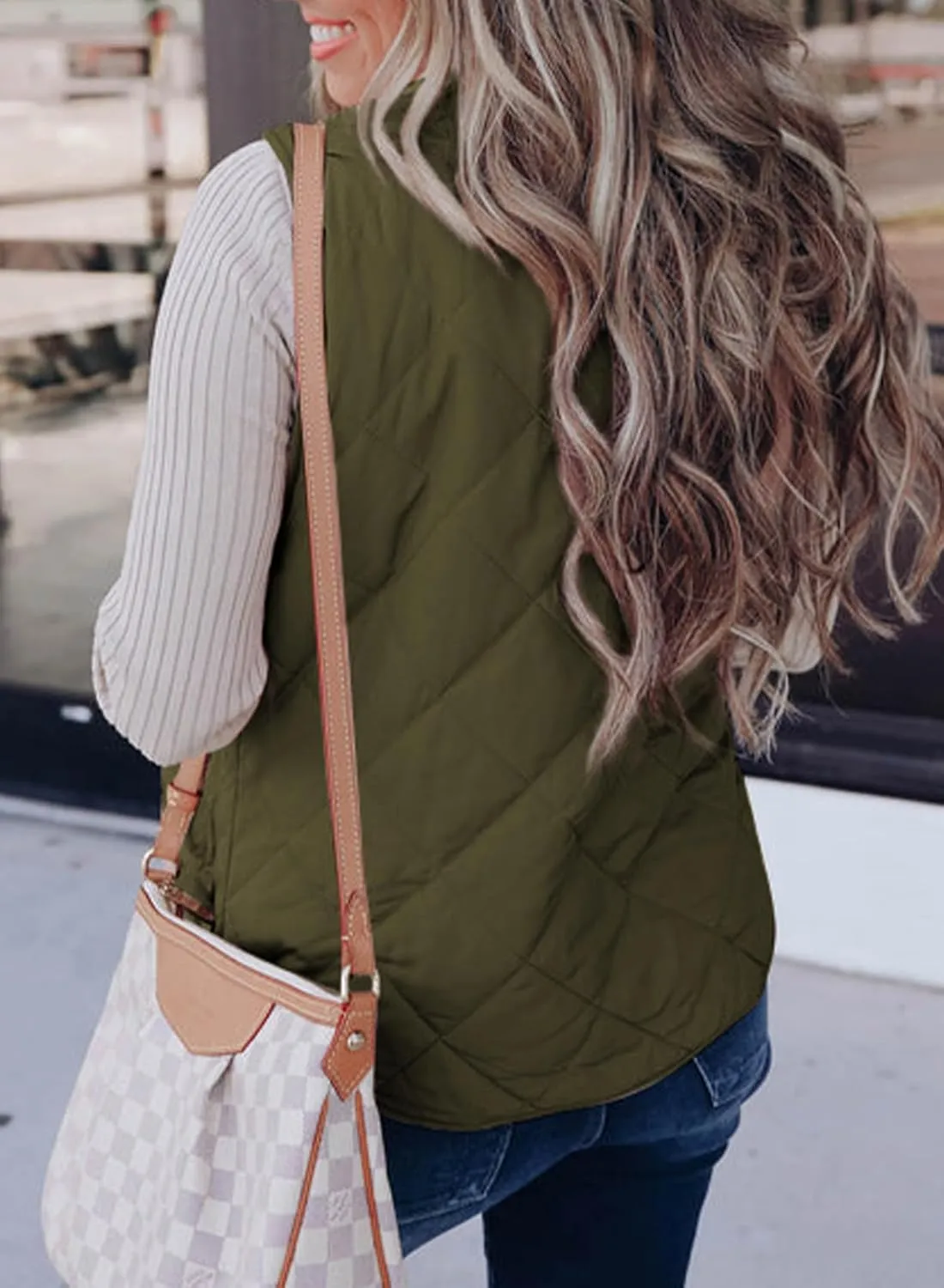 SHEWIN Women Puffer Vest Casual Stand Collar Sleeveless Puffer Jacket Warm Winter Reversible Zip Up Outerwear with Pockets