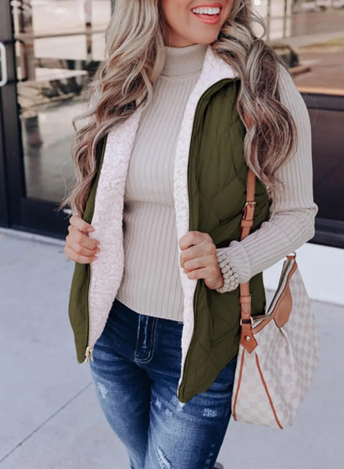 SHEWIN Women Puffer Vest Casual Stand Collar Sleeveless Puffer Jacket Warm Winter Reversible Zip Up Outerwear with Pockets