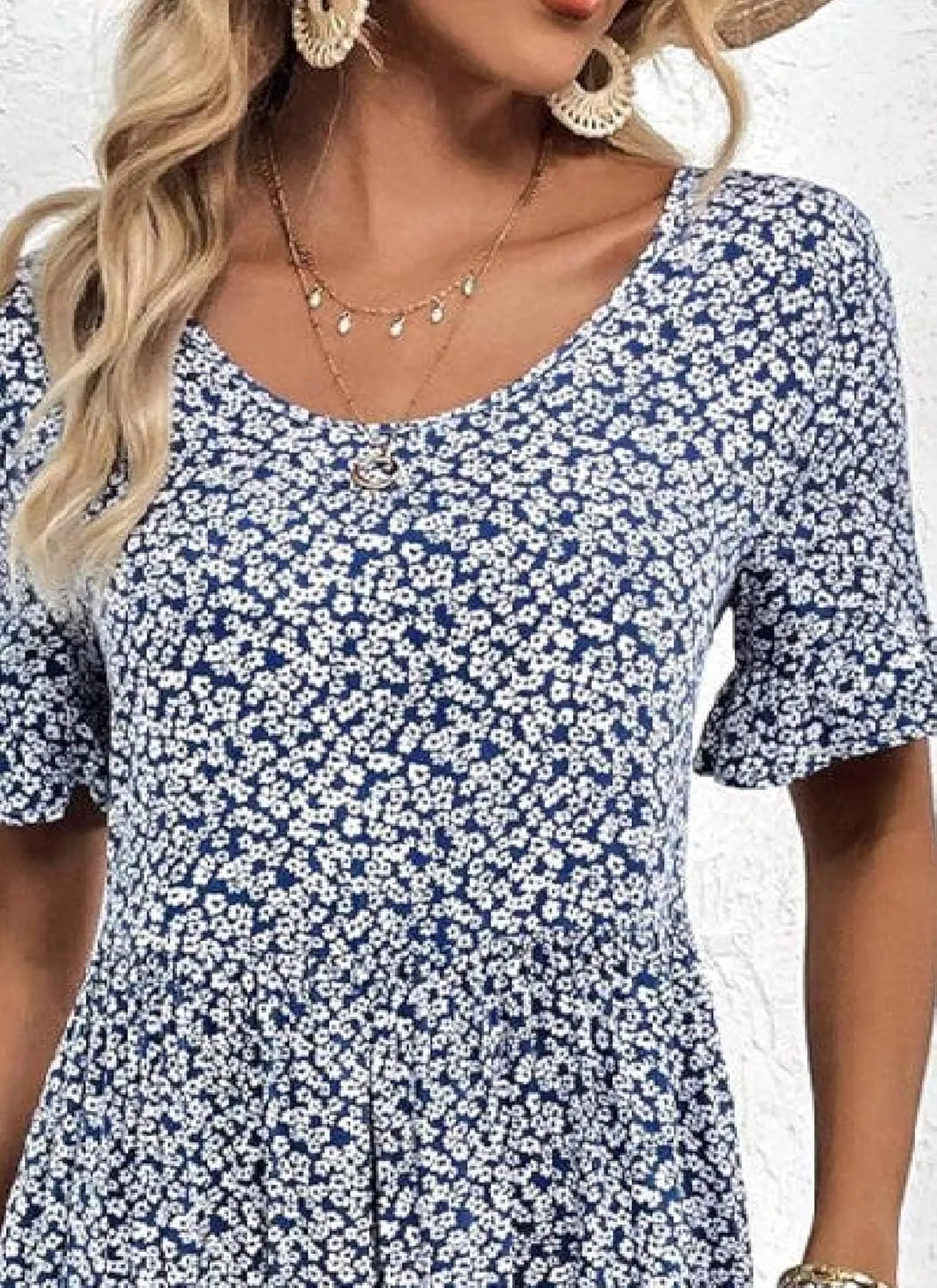 Women's Casual Summer Dresses Spring Crewneck Ruffle Short Sleeve Floral Print Mini Dress Smocked Boho Flowy Sundress