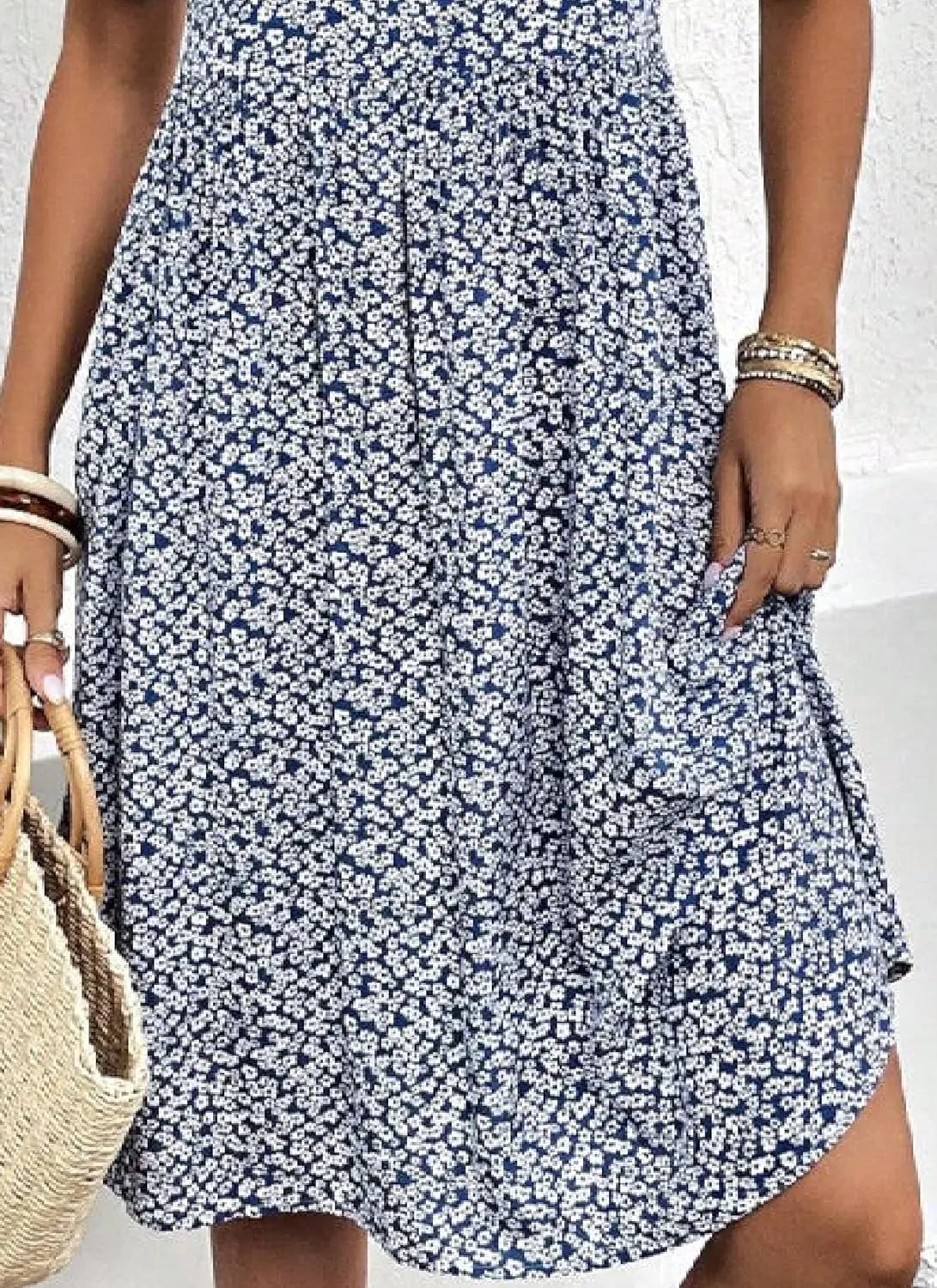 Women's Casual Summer Dresses Spring Crewneck Ruffle Short Sleeve Floral Print Mini Dress Smocked Boho Flowy Sundress
