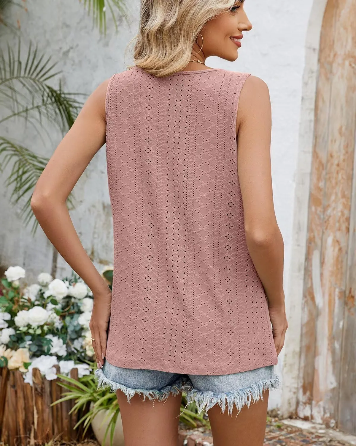 Womens Casual Summer Tank Tops 2025 Sleeveless Business Work Shirts Loose Fit Trendy Tops Flowy Clothes Outfits